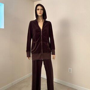 Juicy Couture Y2K VelourTracksuit, Brown, Long Jacket With V-Neck Zipper Closure